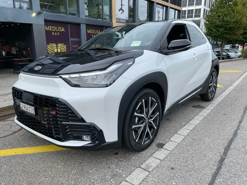 Toyota Aygo X, colore Weiss
