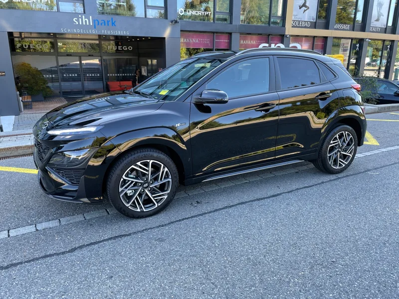Hyundai Kona in Schwarz