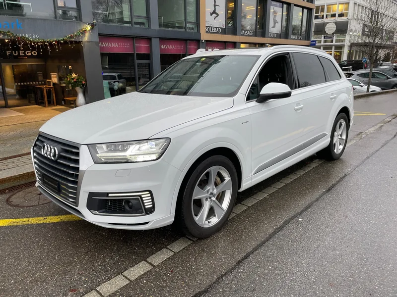 Audi Q7, colore Weiss