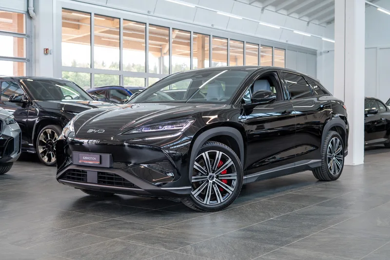 BYD Sealion 7 in Schwarz