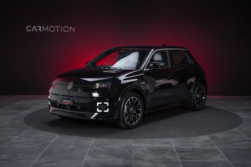 Renault R5 E-tech in Schwarz
