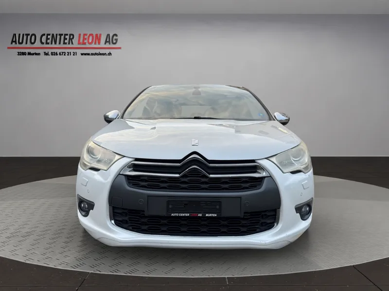 DS Ds4 in Weiss